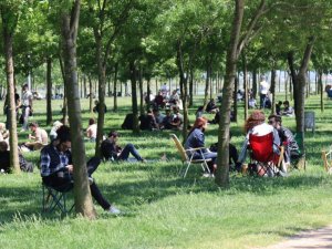 Tam kapanma sonrası sahiller doldu