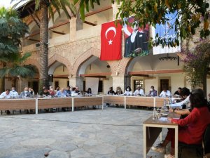 Kuşadası Belediyesi Meclisi’nden Filisitin halkı ile dayanışma