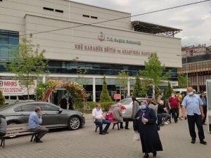 Tavuk dönerden zehirlenen 9 kişi hastaneye başvurdu