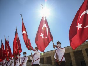 Bakan Kasapoğlu Anıtkabir’de