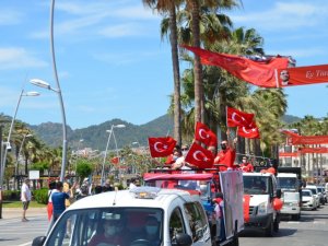 Marmaris’te bayram coşkusu sokağa taştı