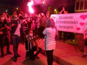 Beşiktaş’ın şampiyonluk kutlamasında romantik anlar