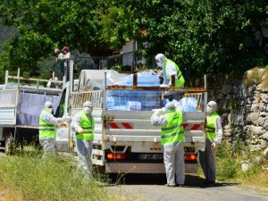 Karantina altına alınan mahalleye gıda desteği
