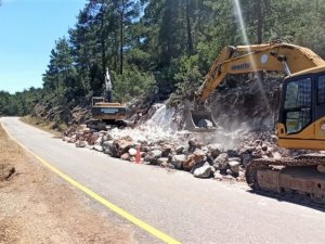 Büyükşehir, Gökben ve Kabağaç Mahallelerinin bağlantı yolunu genişletiyor