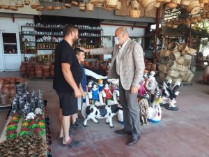 Başkan Ertürk vatandaş ve esnafla buluştu