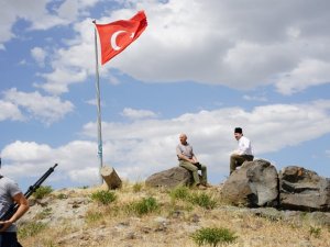 ‘Sakarya, En Uzun Meydan Savaşının Hikayesi’ kitabı Kara Tepe’de tanıtıldı