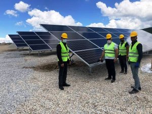 Hisarcık’ta güneş panellerinin montaj işlemlerine başlandı