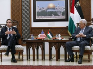 ABD Dışişleri Bakanı Blinken, Filistin Devlet Başkanı Abbas’la bir araya geldi