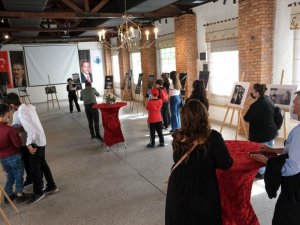 Altındağlı lise öğrencilerinden Mehmet Akif Ersoy sergisi