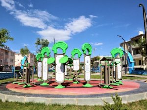 Tuşba Belediyesi bir mahalleyi daha parka kavuşturuyor