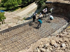 Heyelan bölgelerine perde duvar örülüyor