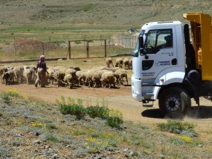 Manavgat’ta yayla yollarına bakım