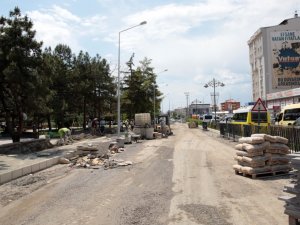 Van Büyükşehir Belediyesinden cadde yenileme çalışması