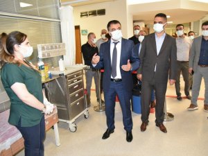 Sağlık Müdürü Sünnetçioğlu’ndan darp edilen sağlık çalışanlarına ziyaret