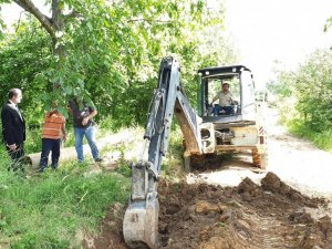 Kaynaşlı’da su hattı çalışmaları devam ediyor