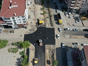 80.Yıl Bulvarında bir etabın daha asfalt çalışması tamamlandı
