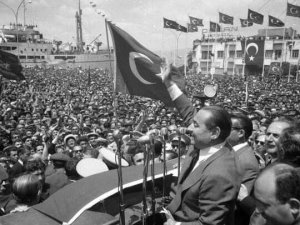 AK Parti : "27 Mayıslar, 12 Eylüller, 28 Şubatlar, 15 Temmuzlar tekrar etmeyecek"