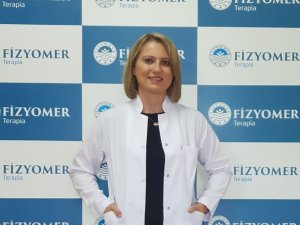 Bir duruş bozukluğu olan boyun düzleşmesine dikkat