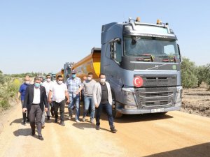 Komisyon üyeleri asfalt çalışmaları hakkında bilgilendirildi