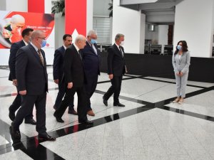 MHP Genel Başkanı Bahçeli il başkanları ile bir araya geldi