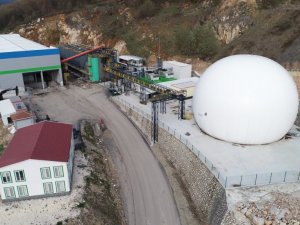 Başkan Özlü, katı atık tesislerinde incelemelerde bulundu