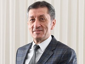 Bakan Selçuk: “Liselere başlayacak tüm öğrencilerimiz, okullarınıza hoş geldiniz”