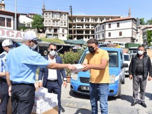 Büyükşehir Belediyesi ulaşım esnafına hijyen desteğini sürdürüyor