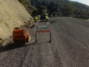 Kahramanmaraş’ta 5 mahallede yol bakım onarım çalışması yapılıyor