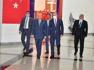 MHP lideri Bahçeli, partisinin belediye başkanları ile bir araya geldi