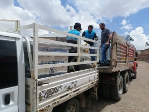 Gürpınar Belediyesinden mahallelere çöp konteyneri