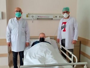 Safra kesesi değil adeta taş ocağı