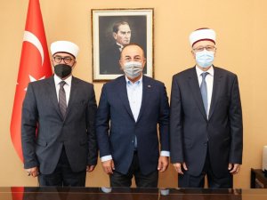 Bakan Çavuşoğlu, Gümülcine Müftüsü Şerif ve İskeçe Müftüsü Mete ile görüştü