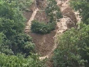 Amasya’da heyelan kamerada