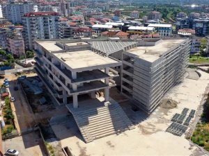 Alanya Belediyesi hizmet binası inşaatında çalışmalar hızlandı