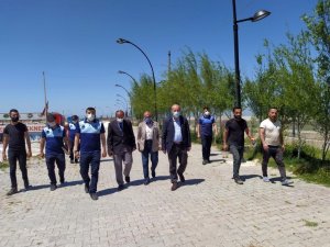 Van’da kaldırım işgali ve görüntü kirliliği denetimi