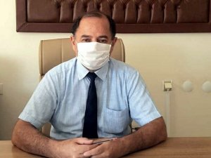 Mahalle mahalle gezerek aşıya ikna ediyorlar