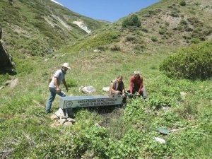 Tunceli’de yaban hayvanlarına su desteği