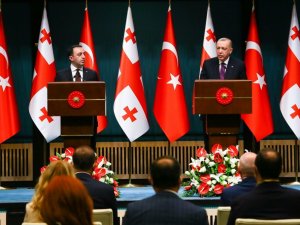 Cumhurbaşkanı Erdoğan: “Azerbaycan-Gürcistan-Ermenistan veya Türkiye-Azerbaycan-Gürcistan iş birliğine Türkiye olarak varız”