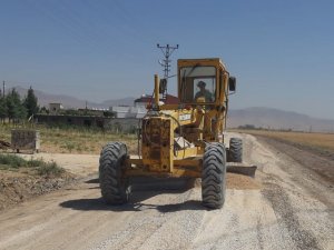 Mardin Büyükşehir Belediyesi kent genelinde yol çalışmalarına başladı