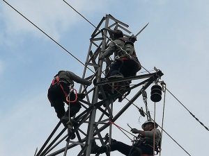 VEDAŞ Muş İl Müdürlüğü bakım onarım çalışmalarını sürdürüyor