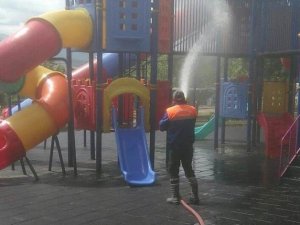 Gediz Adnan Menderes Yaşam Parkı’nda dezenfekte çalışması