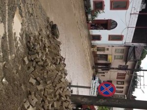 Sele teslim olan Trilye’de yaralar sarılıyor