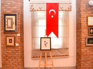 Altındağ Belediyesi ‘Gözün Gönlün Nuru’ sergisini Ulucanlar’da hayata geçirdi