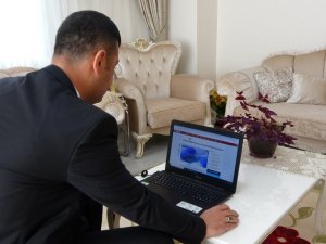 Ercişli iş adamı VLP aşısı için gönüllü oldu