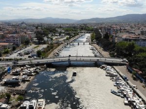 Prof. Dr. Ayaz: “Marmara Denizi’ne akan atık sular müsilajı tetikliyor”