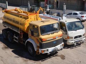 Ergani’de kullanılamaz haldeki 2 su tankeri yenilendi