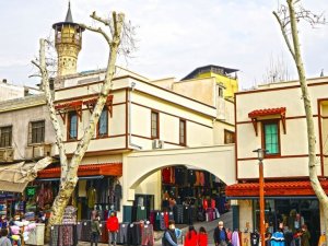 Kahramanmaraş’ta Tarihi Çarşı’nın cephesi yenileniyor