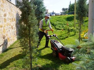 Beypazarı’nın yeşil alanlarında bakım çalışması