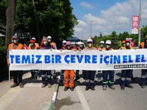 Temiz bir çevre için el ele