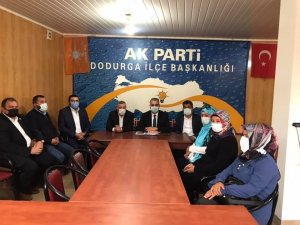 Ahlatcı parti teşkilatları ile bir araya geldi